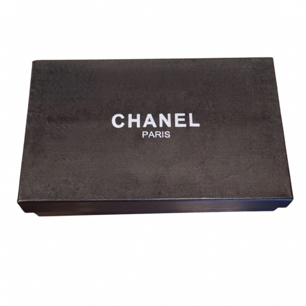 ✨ Gray & Black Cashmere Chanel Scarf ✨ - Picture 6 of 6